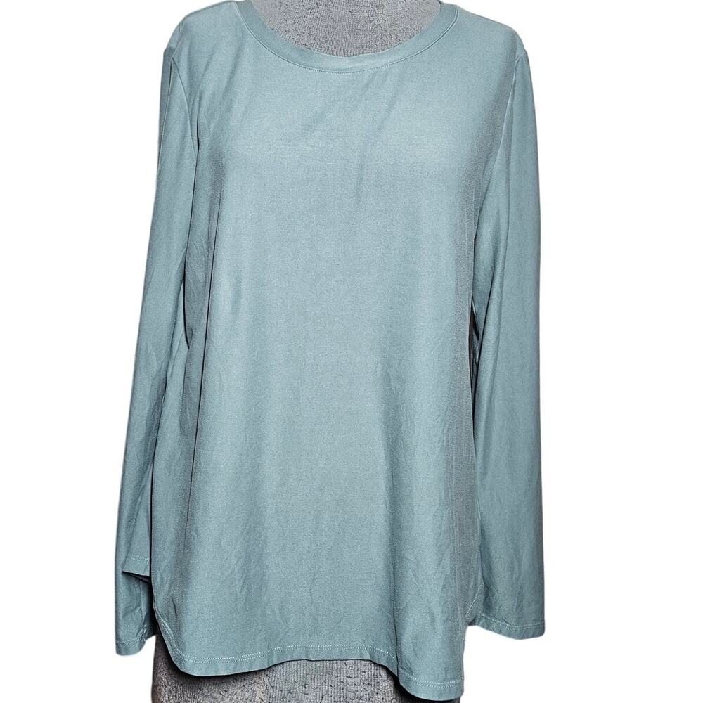 Long Sleeve Tee Size Large